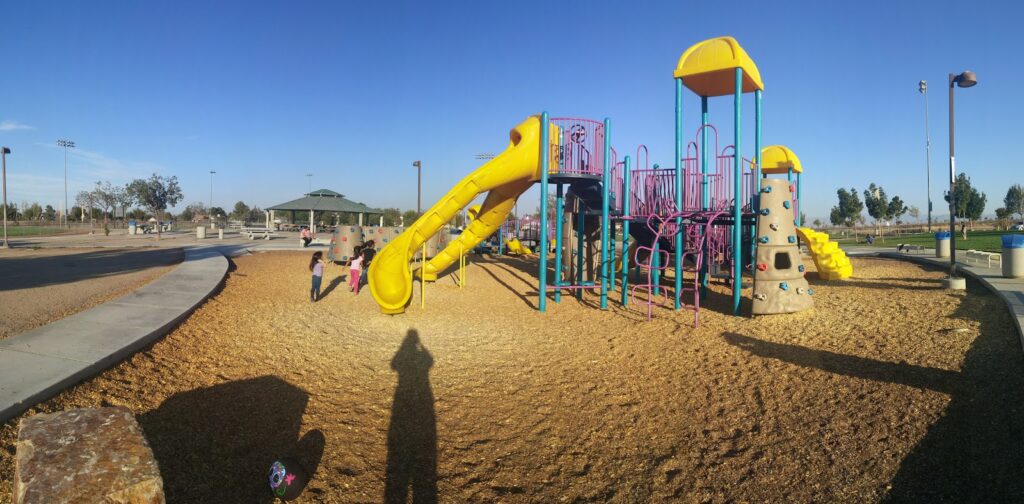 things-to-do-in-victorville-ca-Family-Time-Sunset-Ridge-Park